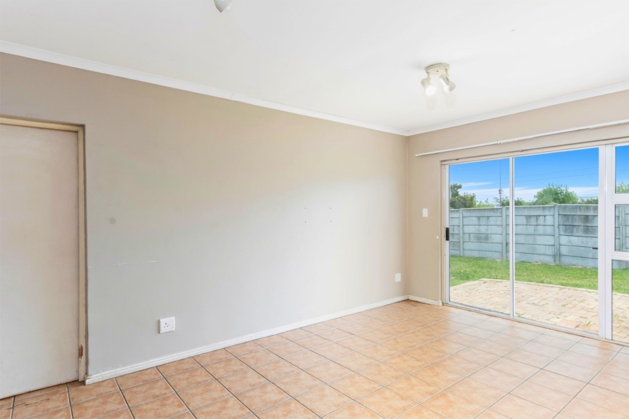 2 Bedroom Property for Sale in Somerset Ridge Western Cape